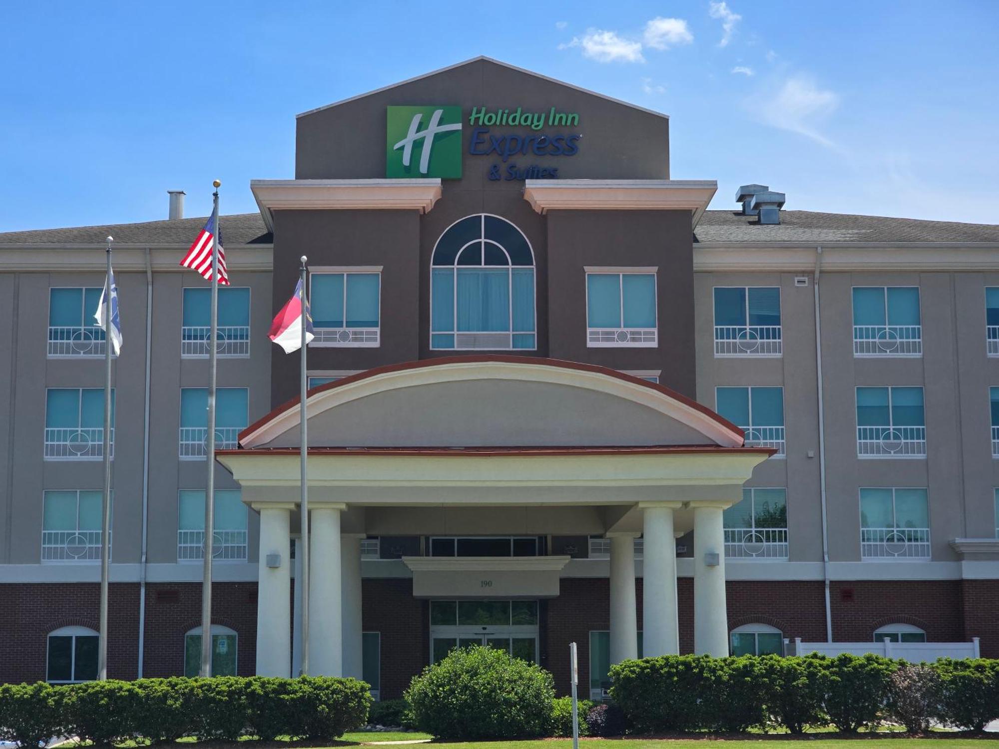 Holiday Inn Express & Suites - Smithfield/Selma By Ihg Dış mekan fotoğraf